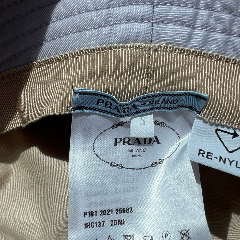 Prada hat - Picture 3 of 3
